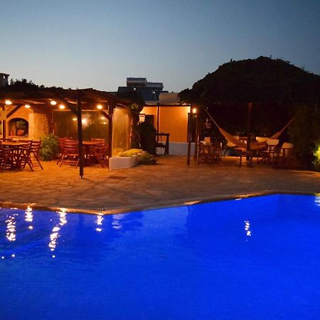 Tzane Studios & Apartments - Steps Away From Golden Beach Хриси-Акти Экстерьер фото