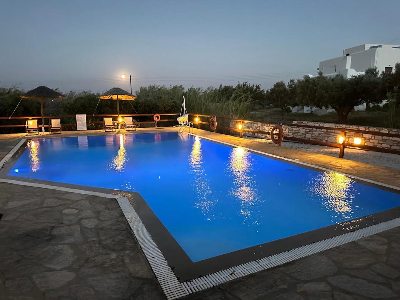 Tzane Studios & Apartments - Steps Away From Golden Beach Хриси-Акти Экстерьер фото