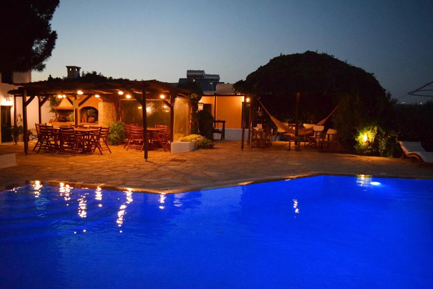 Tzane Studios & Apartments - Steps Away From Golden Beach Хриси-Акти Экстерьер фото